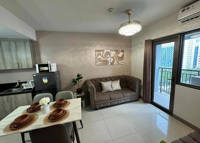 Chillcation S Residences 2 Bedroom Near Moa Apartment